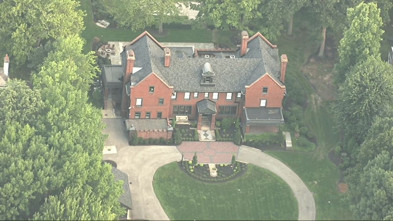 Swift and Kelce Install Voice-Activated Alarms at Bratenahl Estate