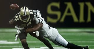 Raiders overcome 19-point deficit to defeat Saints 35-27, extending undefeated streak