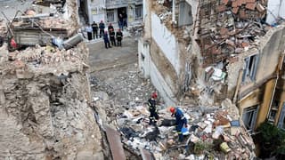 Gas Leak Explodes Athens Building, Killing Four US Tourists and Two Locals