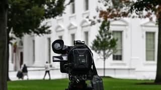 Court-ordered press access stalls as White House delays credential restoration
