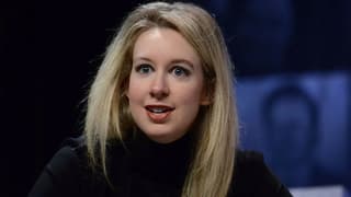 Theranos Founder Elizabeth Holmes Set for 2027 Transfer to Texas Halfway House