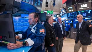 10-Year Treasury Yield Hits 5.2% Amid Inflation and Rate Hike Fears