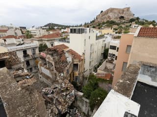 Athens gas blast kills six, including four US tourists, in historic Plaka district
