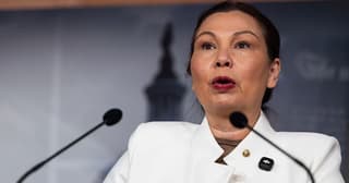 Duckworth demands Pentagon reject arch military conversion amid FAA safety failures