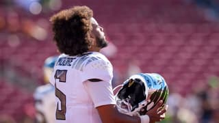 USC Linebacker Ejected After Brutal Head Hit Leaves Oregon Star Dante Moore Hospitalized