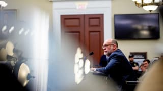 Bipartisan pressure forces White House to scrap NIH grant control plan