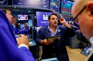 S&P 500 slips as US-Iran conflict dominates market sentiment