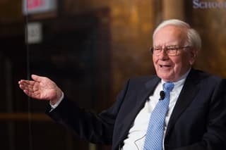 Buffett's Crash Strategy Meets a Narrow Market Rally