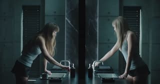 Swift’s 'Encore' EP Draws Sharp Criticism for Diluting 'Showgirl' Amid Award Season Push