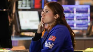 U.S. Treasury Yields Hit Multi-Decade Highs Amid Hawkish Fed Tone and Strong Data