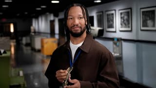 Jalen Brunson Kicks Off SNL Season 52 with Teammate Cameos and Sharp Jokes