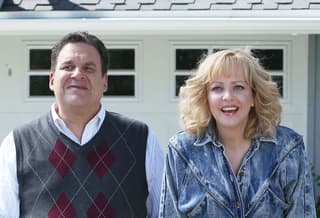 Garlin’s Bipolar Explanation for 'Goldbergs' Exit Sparks McLendon-Covey's Public Dispute