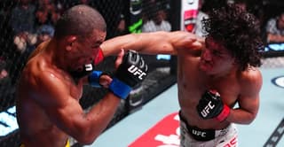 Rosas Jr. Stuns Barcelos in Bizarre Fifth-Round Knockout at UFC Vegas 121