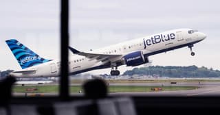 Nor'easter Grounds Northeast Flights as Airlines Waive Change Fees