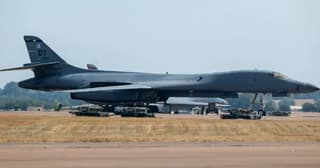 Five Arrested in Terror Probe After Suspicious Vans Reported Near US Bomber Base in England