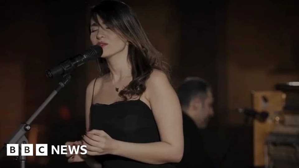 Iranian Court Finalizes 74-Lash Sentence for Singer Parastoo Ahmadi