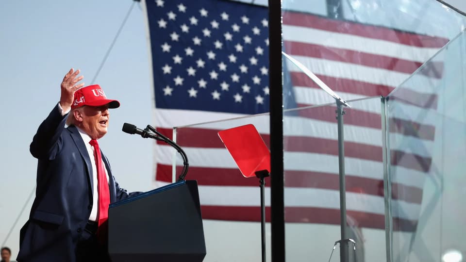 GOP Candidates Fracture from Trump as Midterm Polls Plunge
