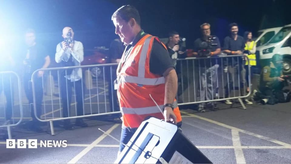 Clacton by-election counting begins as Farage seeks comeback in 34-candidate ballot
