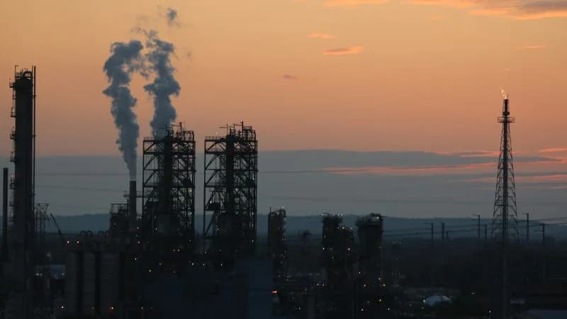 White House Weighs 90-Day Diesel Export Ban Amid Midterm Pressure