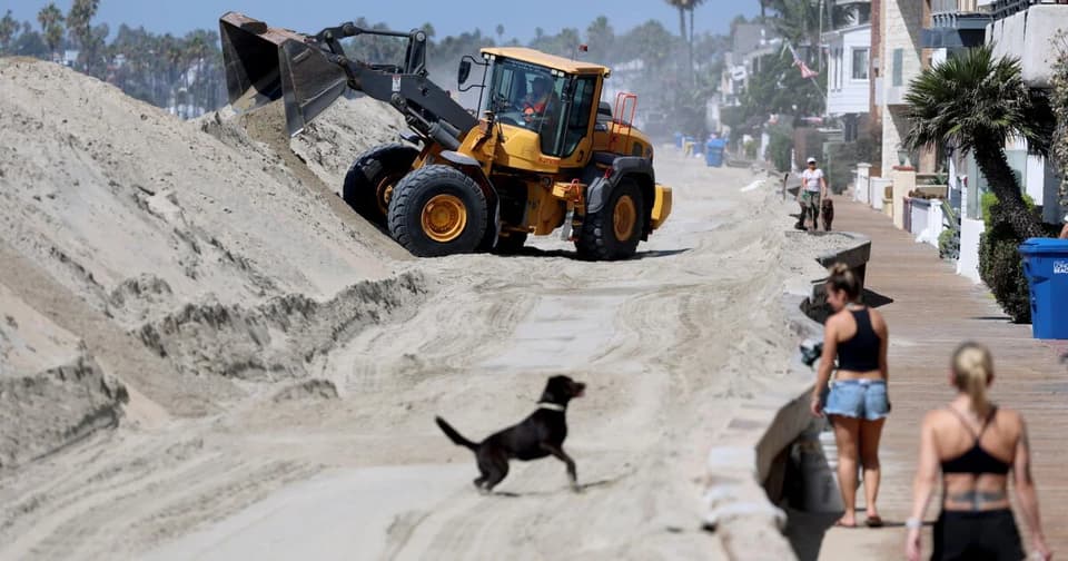 Hurricane Polo Swells Threaten Southern California Coast Amid Record High Tides