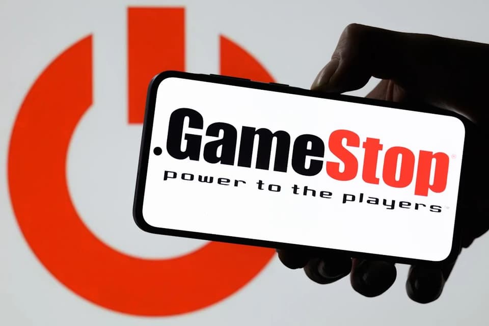 GameStop Tries to Catch eBay as Meme-Stock Spring Rally Shifts