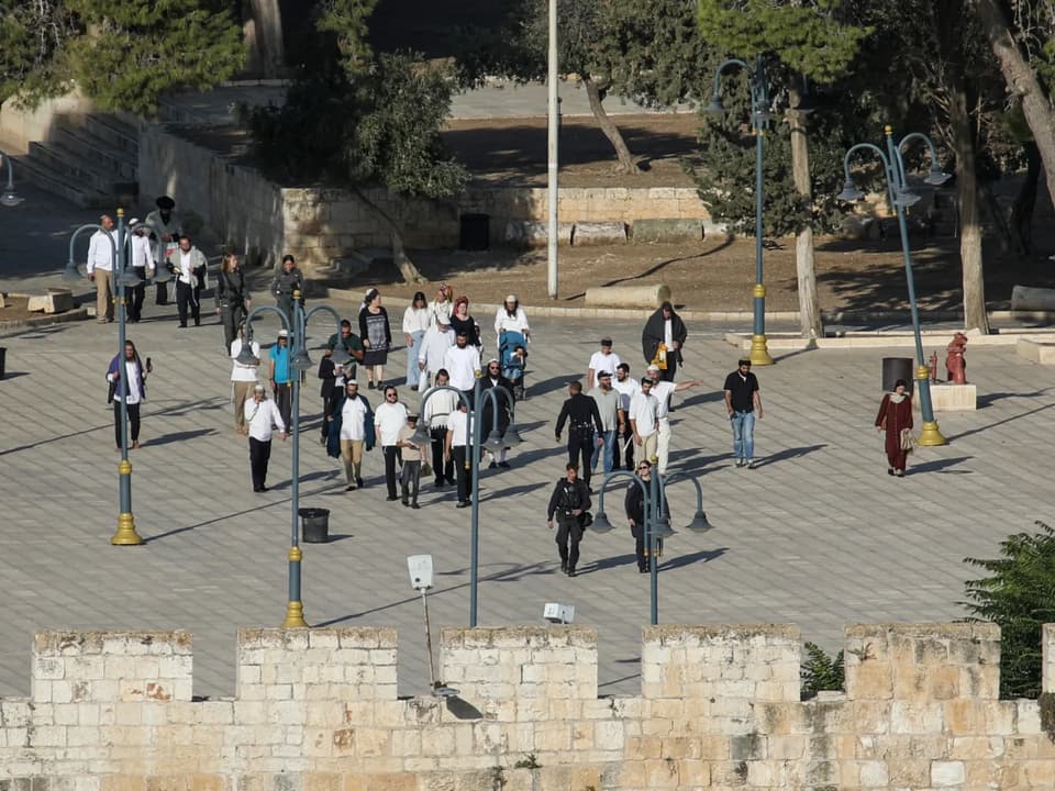Ben-Gvir Leads Mass Sukkot Incursion at Al-Aqsa, Declaring Israeli Sovereignty