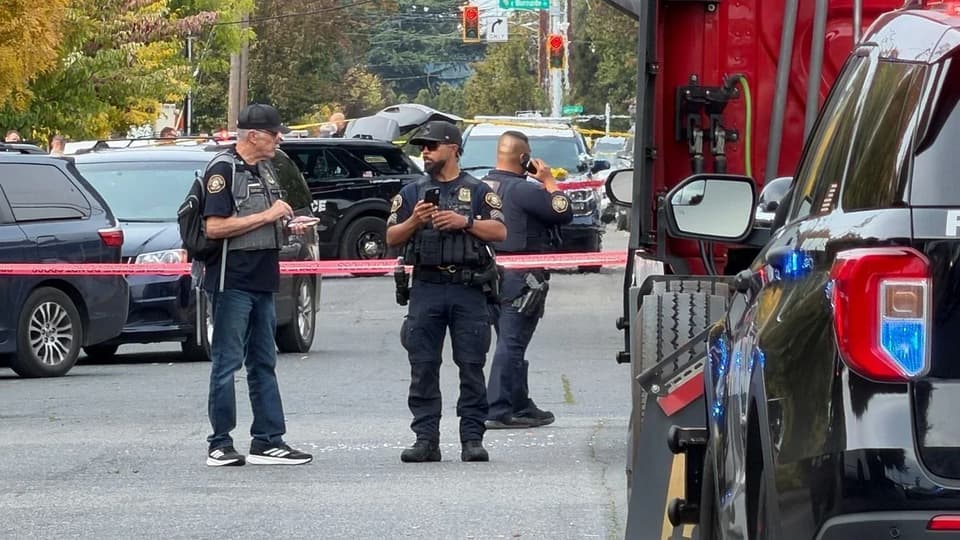 Wanted Gresham murder suspect and Portland K-9 die in SE Portland shootout