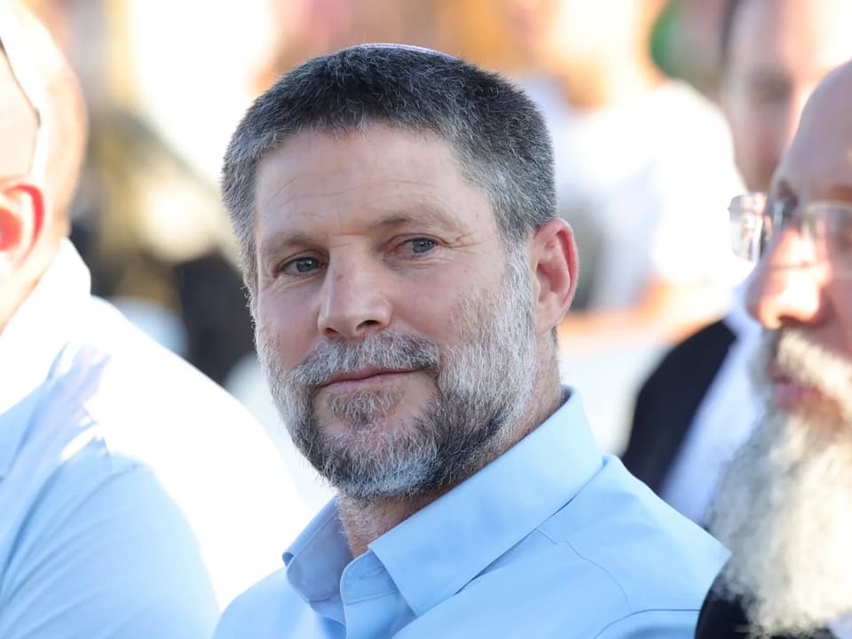 Smotrich demands Gaza-style military campaign in West Bank amid new closures