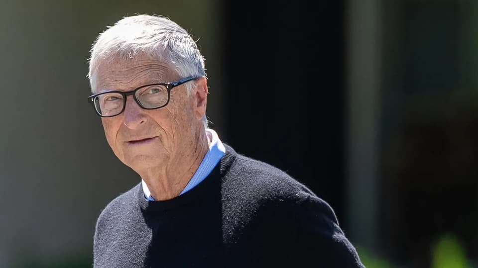 Gates urges federal AI oversight as industry leaders clash over self-regulation