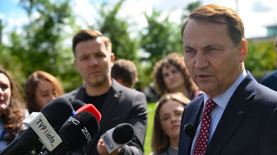 Sikorski Warns of Russian 'Big' Escalation Amid UN Confrontation