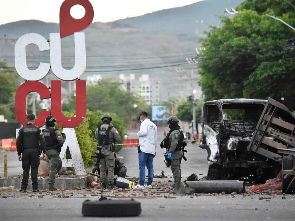 Car bombing injures 11 in Colombia ahead of Abelardo de la Espriella’s inauguration