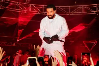 Drake Signals a MAID OF HONOUR Callback on Karol G’s Ahí