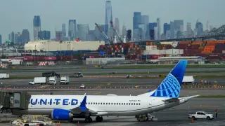 Newark-Philly flight disruptions ease after backup feed outage