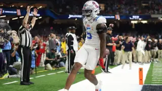 2026 Week 1: Kiffin’s LSU Debuts, Notre Dame Faces Wisconsin, and Upset Alerts in Nashville
