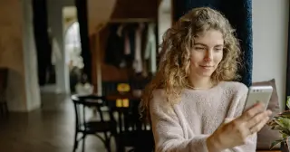 Algorithms over introductions: online dating reshapes how Americans meet