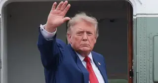 GOP Base Drifts Away as Polls Signal Trump Weakening