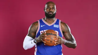 LeBron James Commutes via Helicopter to 76ers Practice, Vows to Avoid Second-Round Exit