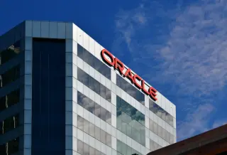 Oracle rides AI cloud surge to revenue beat despite heavy debt