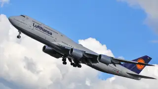 USAF Bets on Used 747-8s to Bridge Presidential Jet Upgrade