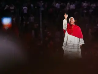 Pope Leo XIV Condemns AI and Assisted Dying in Paris, Celebrates Notre-Dame Restoration