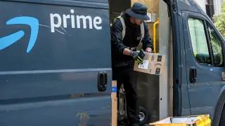 NJ accuses Amazon of monopsony over its delivery contractor network
