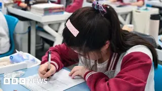 China’s Exam Pressure Pushes Teens Toward Online-Purchased Prescription Drugs