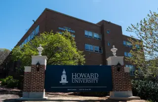 University unenrolls hundreds of freshmen ahead of move-in amid financial aid disputes