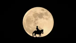 May’s Blue Moon Lights Up the Sky Tonight — Get Your Exact Moonrise Times