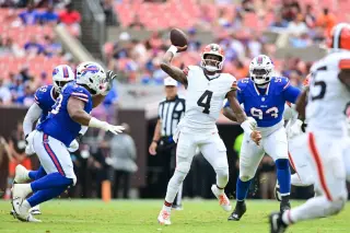Watson Under Fire for Accountability Questions as Browns Face a Tumultuous QB Battle