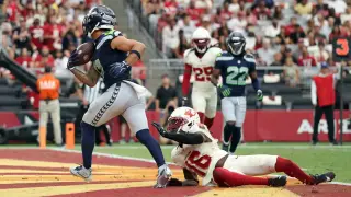 Smith-Njigba stars as Seahawks roll past Cardinals 31-7