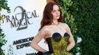 Joey King Confirms Warm Talk With Evan Rachel Wood After Practical Magic 2 Recast