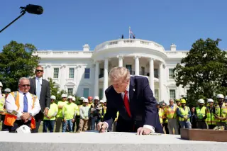 Trump unveils White House helipad amid renovation push