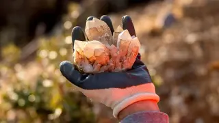 Gold Prospectors in Australia Uncover an Ancient Iron Meteorite Crater Hidden in Greenstone