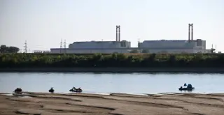 Hungary narrowly avoids nuclear shutdown as Danube recovers